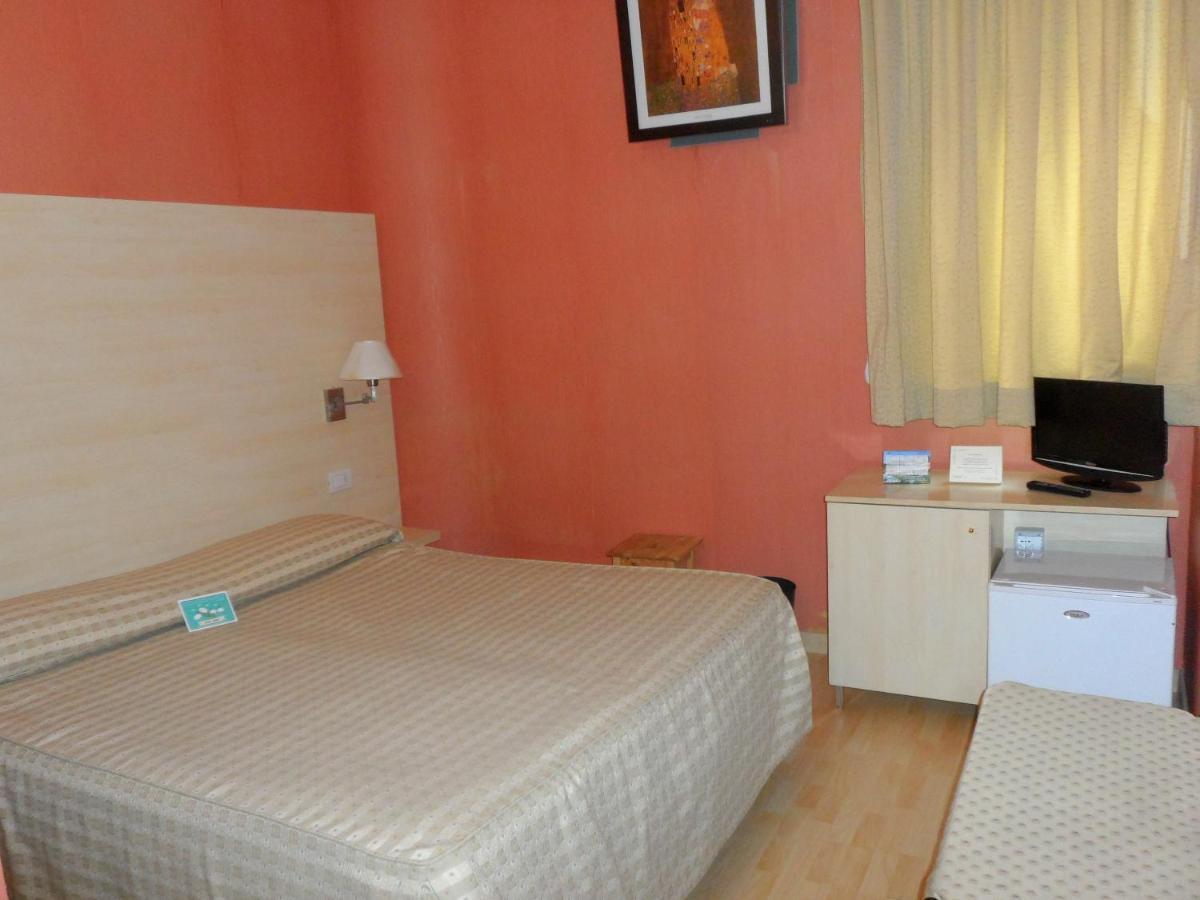 Hotel Diecimare Cava deʼ Tirreni Esterno foto