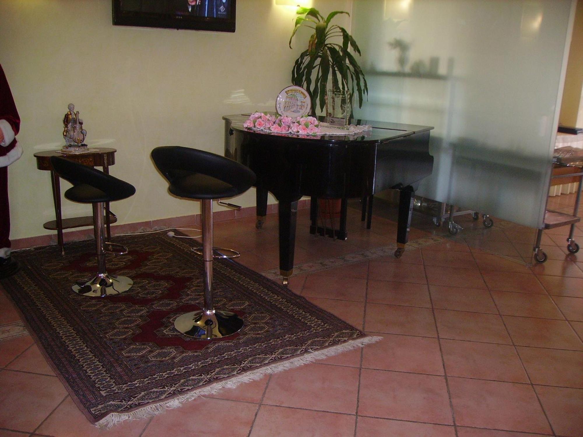 Hotel Diecimare Cava deʼ Tirreni Esterno foto