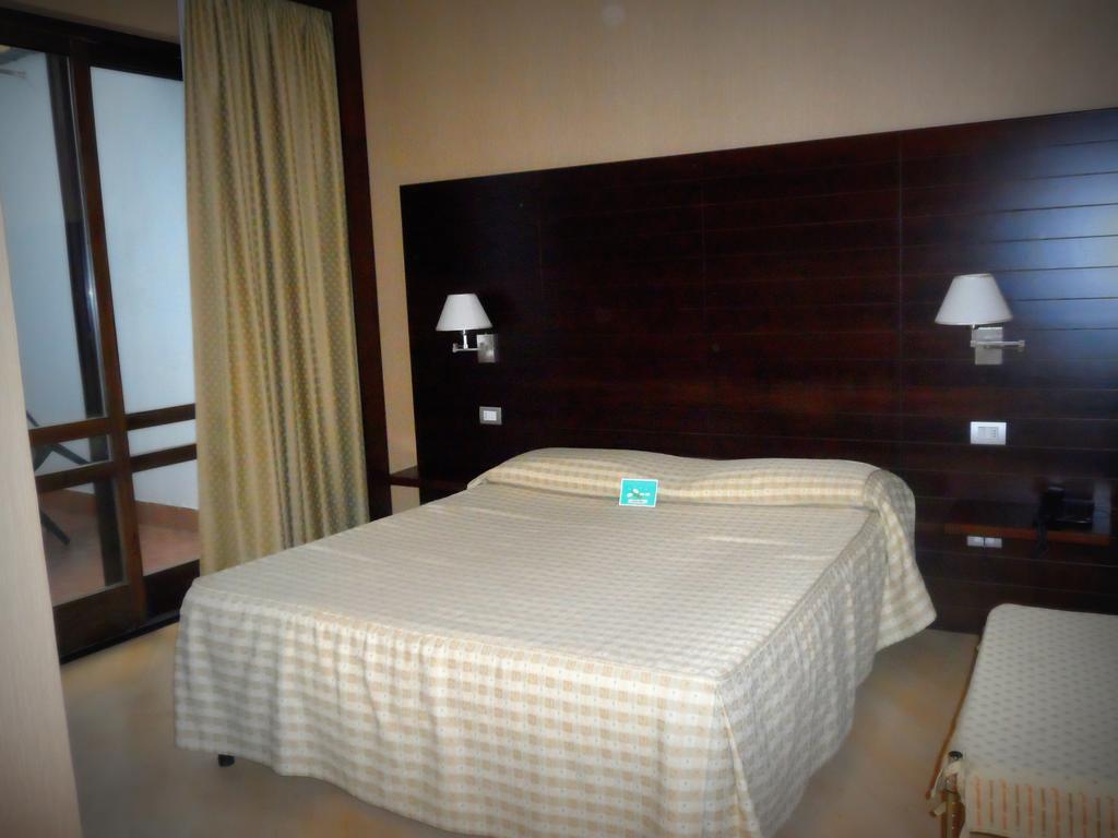 Hotel Diecimare Cava deʼ Tirreni Esterno foto