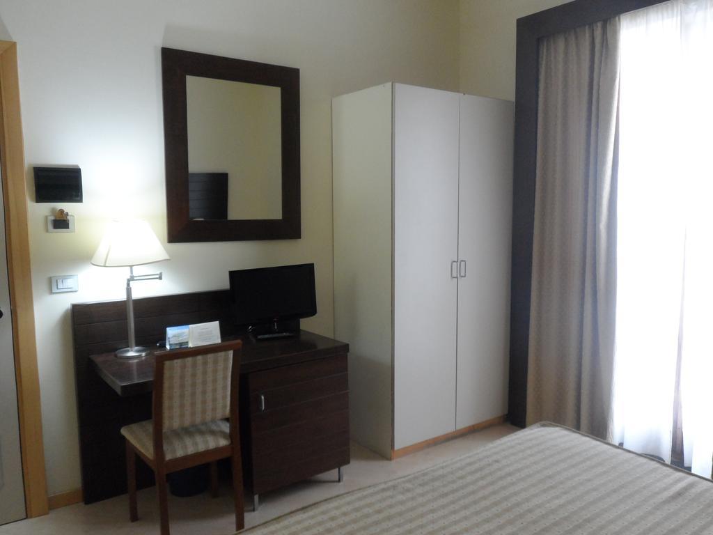 Hotel Diecimare Cava deʼ Tirreni Esterno foto