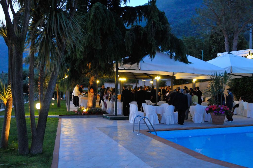 Hotel Diecimare Cava deʼ Tirreni Esterno foto
